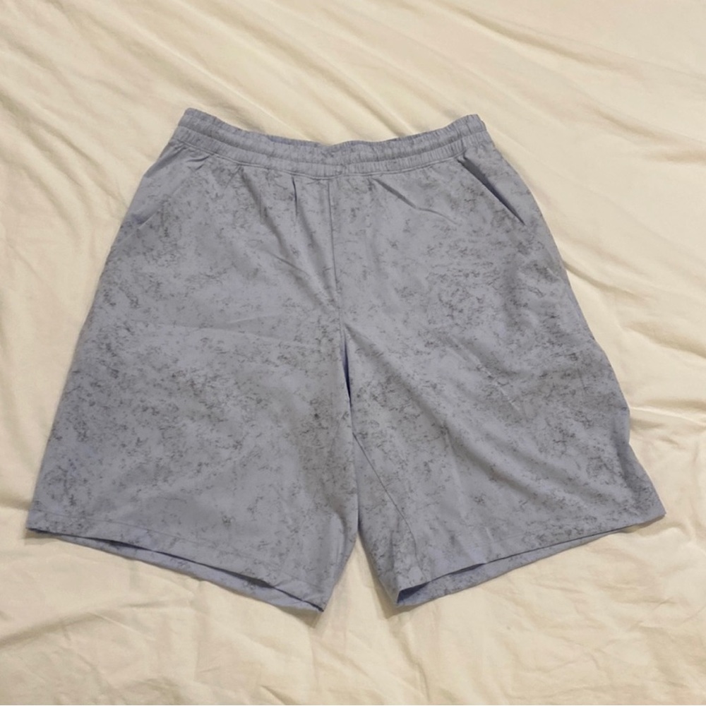 Lululemon Shorts NWOT- inseam 9